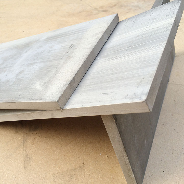 鎂合金特點(diǎn) 鎂合金特點(diǎn)